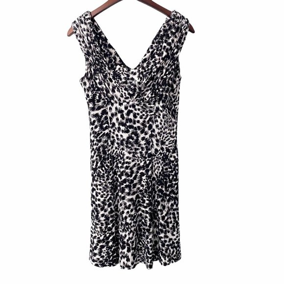 Calvin Klein Dresses & Skirts - Calvin Klein Black and White Sleeveless Dress 8